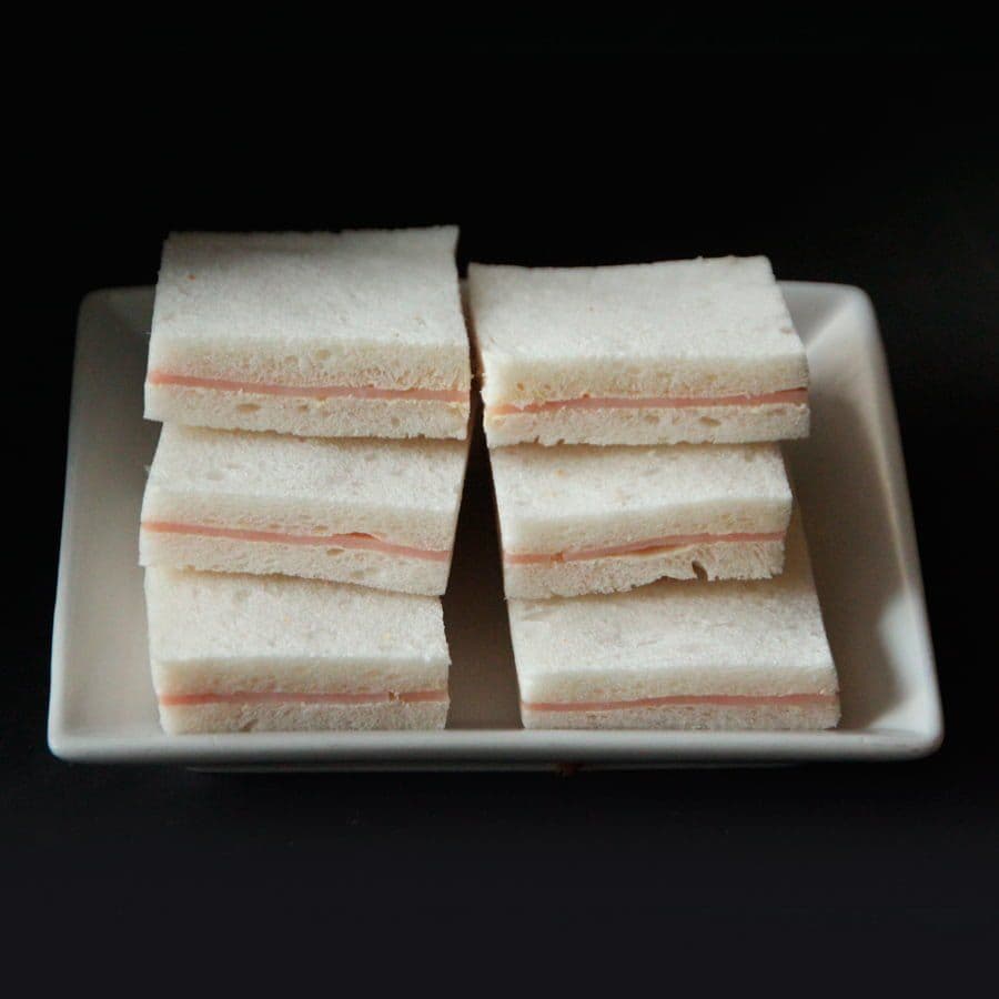 Sándwiches de copetín de jamón o queso